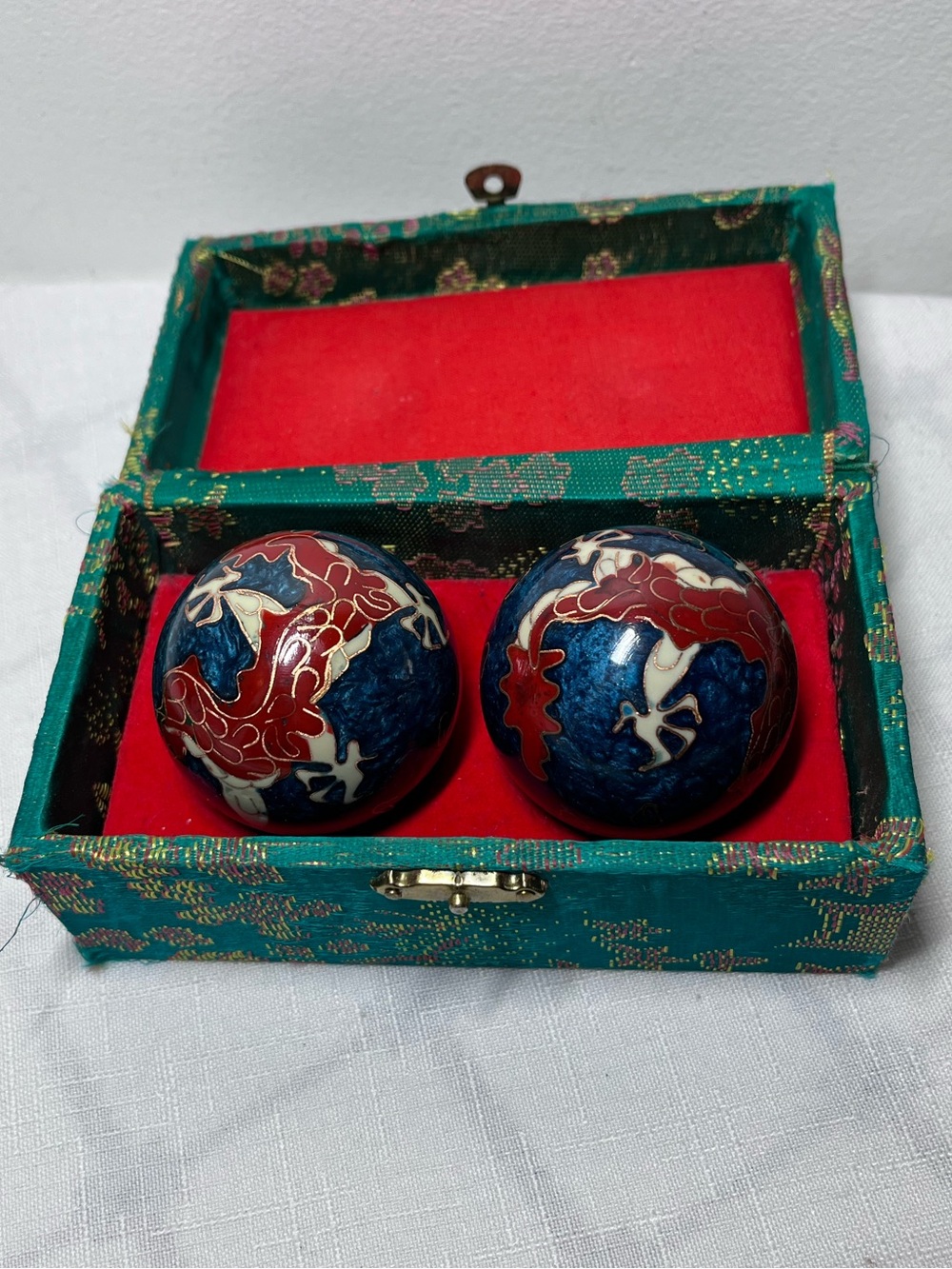 Decorative Blue and Red Cloisonné Baoding Balls with Green Brocade Box